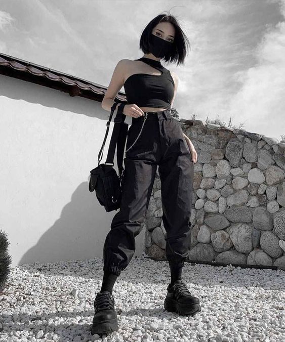 Techwear: discover the futuristic and gaming-inspired trend