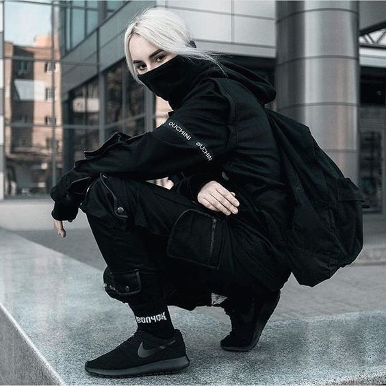 Techwear: discover the futuristic and gaming-inspired trend