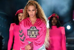 Beyoncé ends show with makeup intact and makeup artist reveals the secret