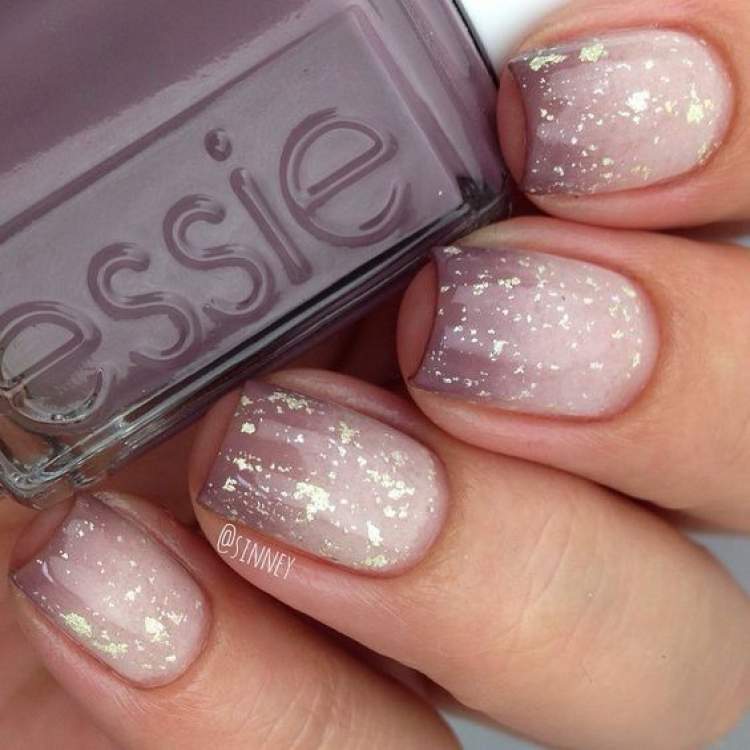 Delicate and romantic nail art