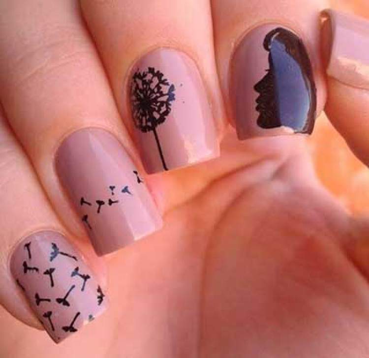 Nails decorated with landscapes