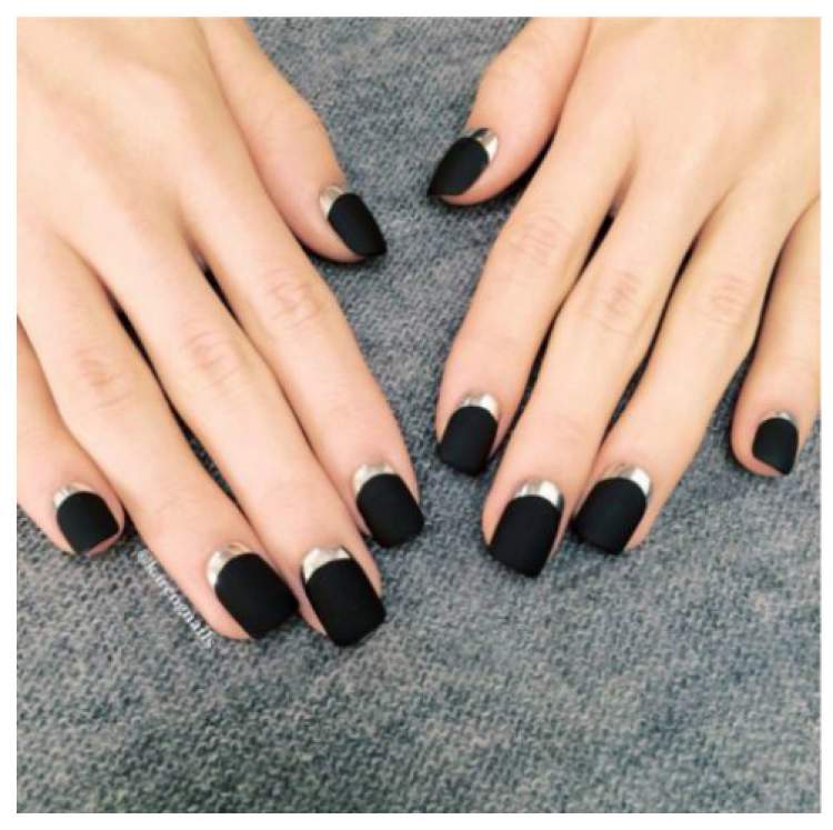 Short nails with inverted French lines