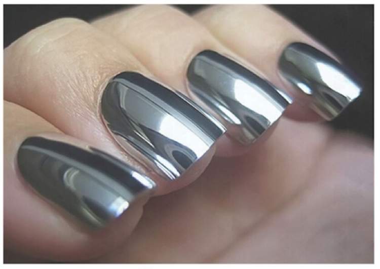 metallic nails