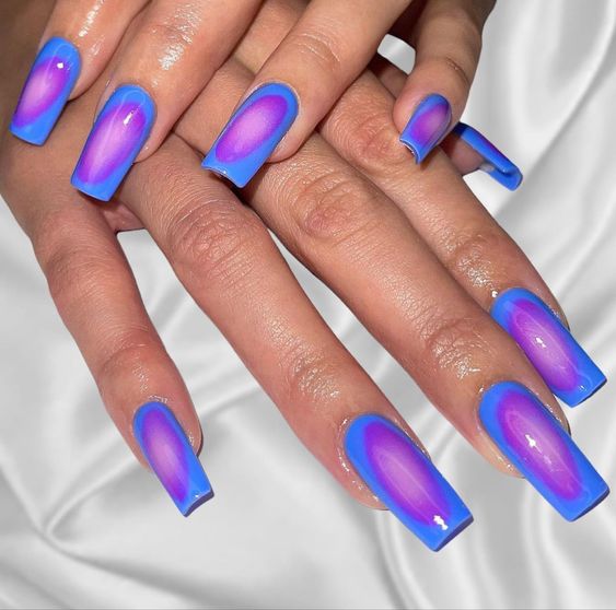 Aura nails: discover this mystical nail trend