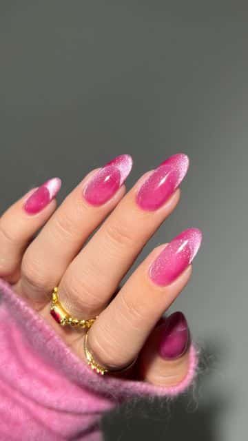 Aura nails: discover this mystical nail trend