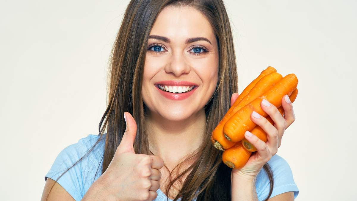 Hair: Homemade carrot-based hydration.