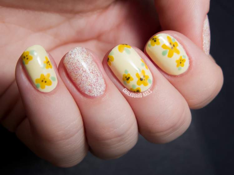 nails with yellow flowers