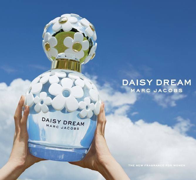 Dayse Dreams by Marc Jacobs is one of the best women's perfumes to wear in the summer