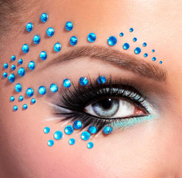 makeup with crystals