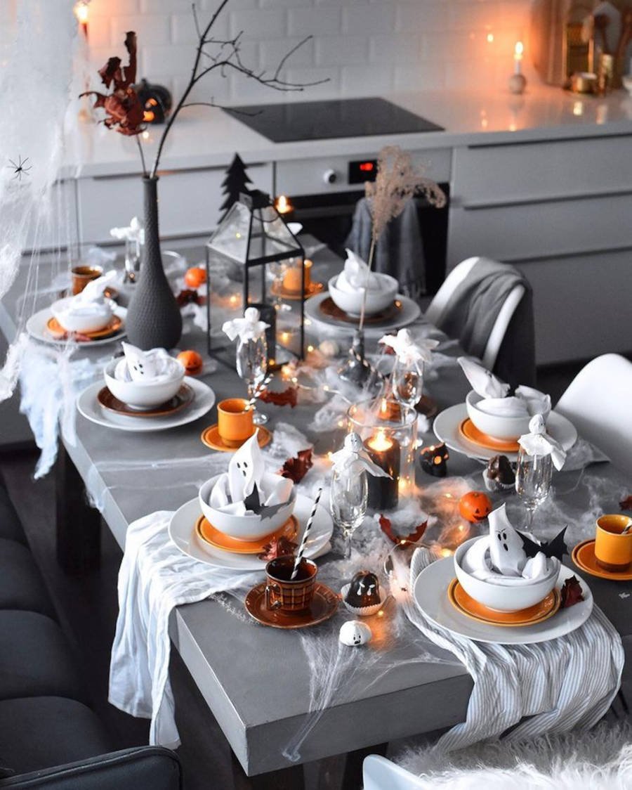 Halloween table.