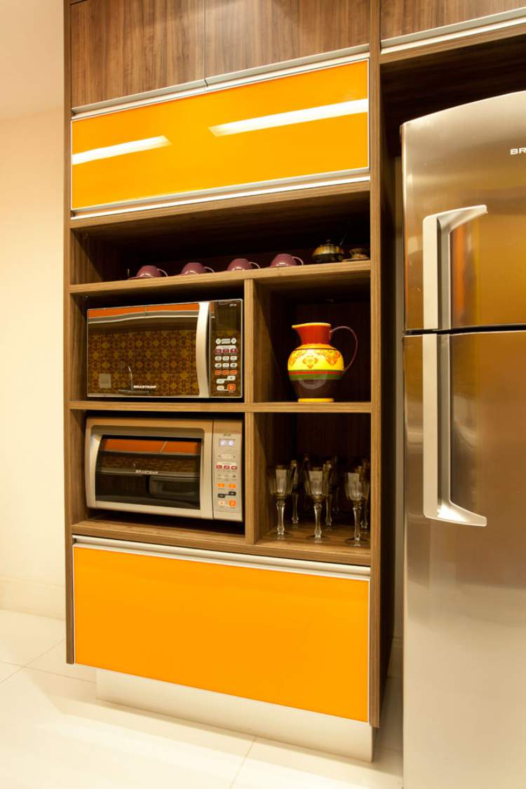 small colorful kitchen model