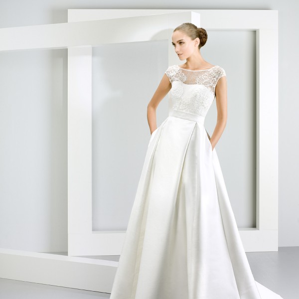 wedding dresses suitable for the Aquarius sign