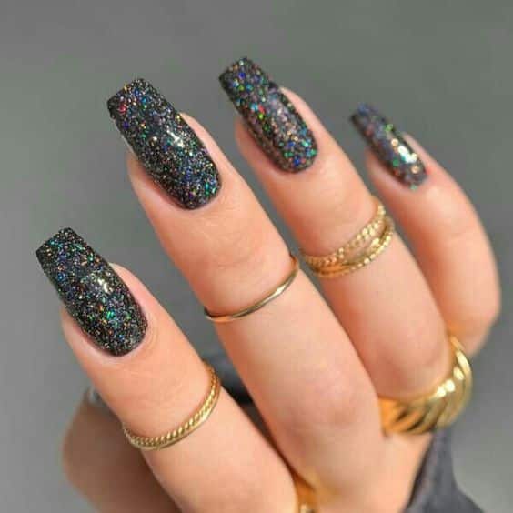 Black decorated nails: tips and inspiration for use