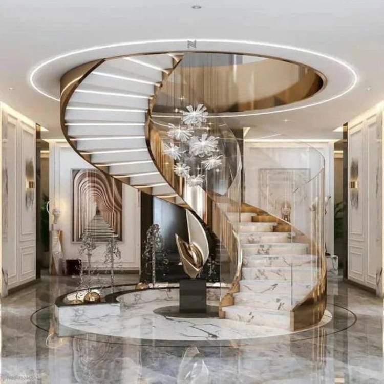 Luxurious entrance hall.