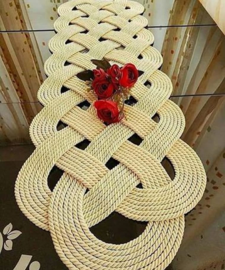 Table Runner Crafts