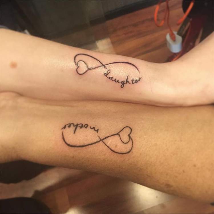 Tattoo for mother daughter: infinity with heart