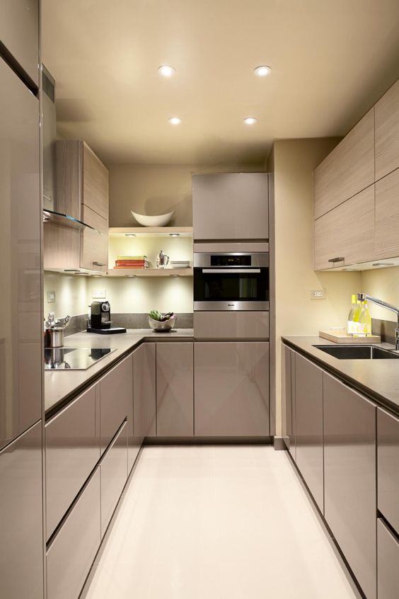 Minimalist decorated small kitchen