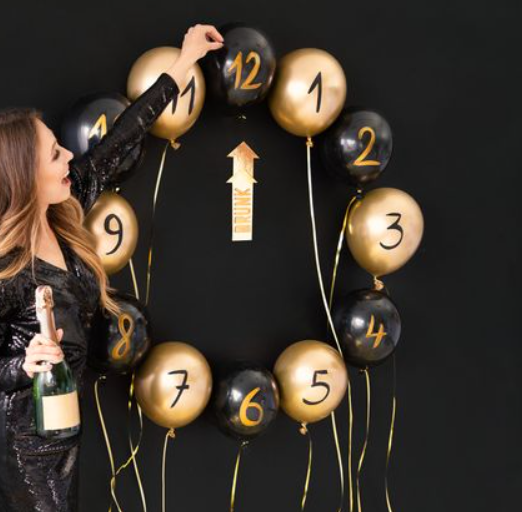 New Year clock balloon