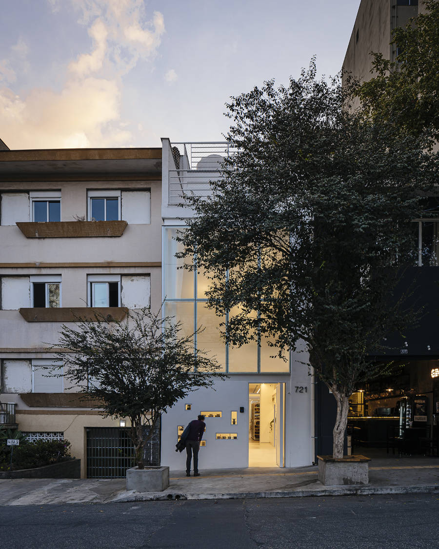 Atelier Pina Cerâmica, in São Paulo, by Alvorada Arquitetos, one of the winners of the Instituto de Arquitetos do Brasil award.