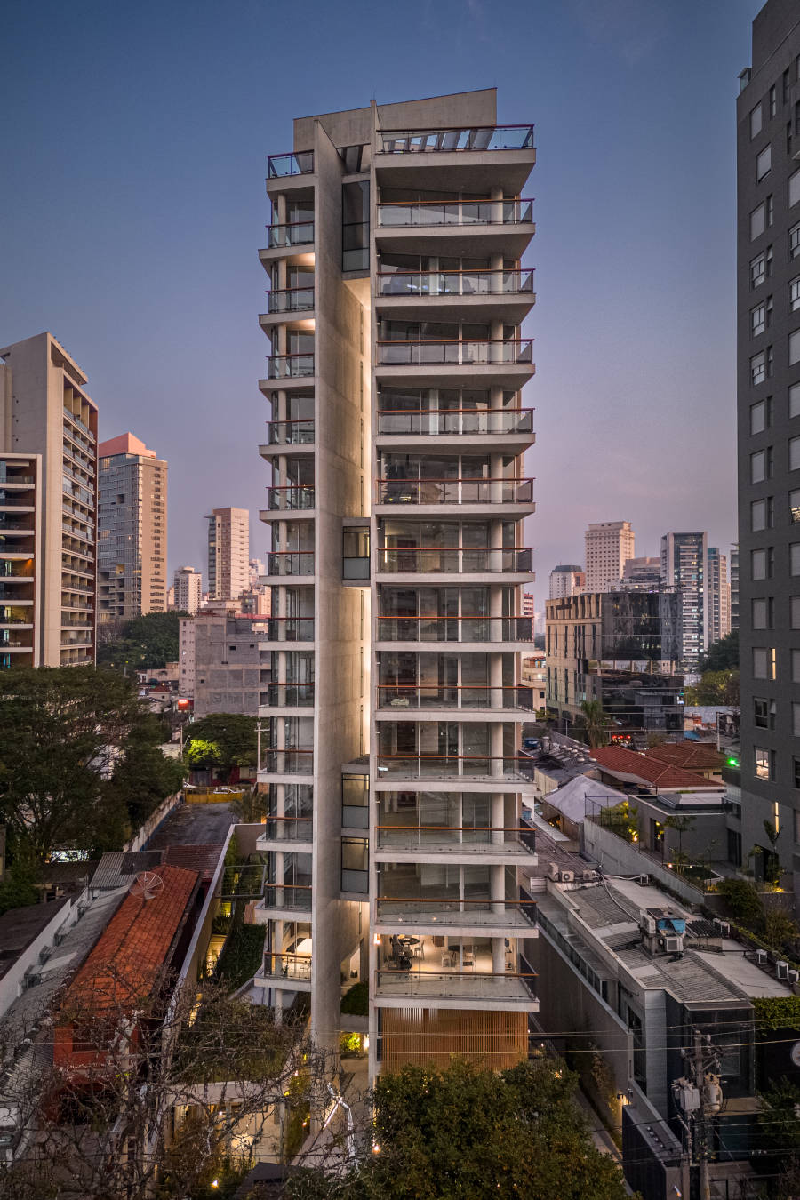 LLF Residence, in São José dos Campos, by Obra Arquitetos.  Photo: Pedro Mascaro