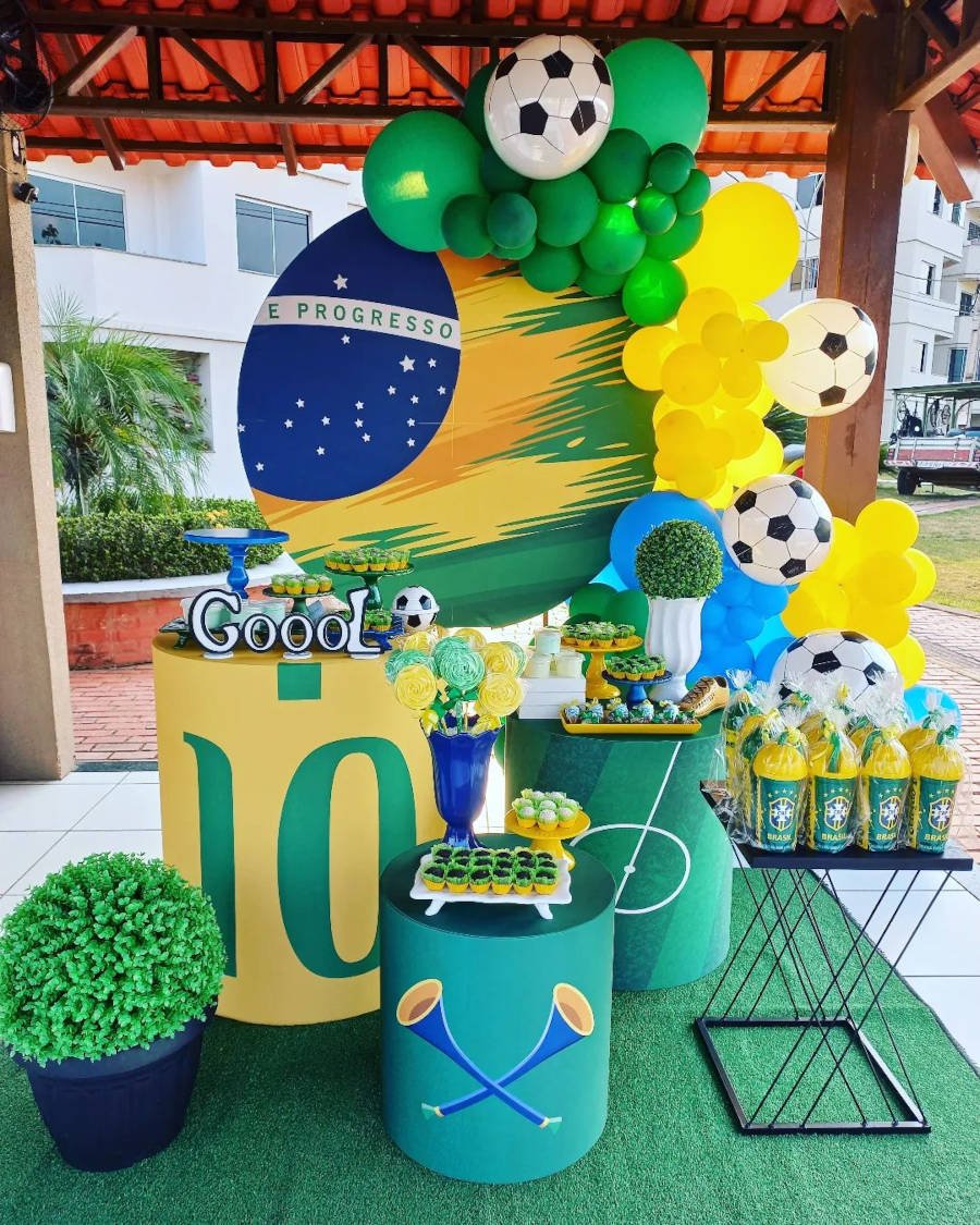 Simple Brazil party with pick-up-and-assemble kit.