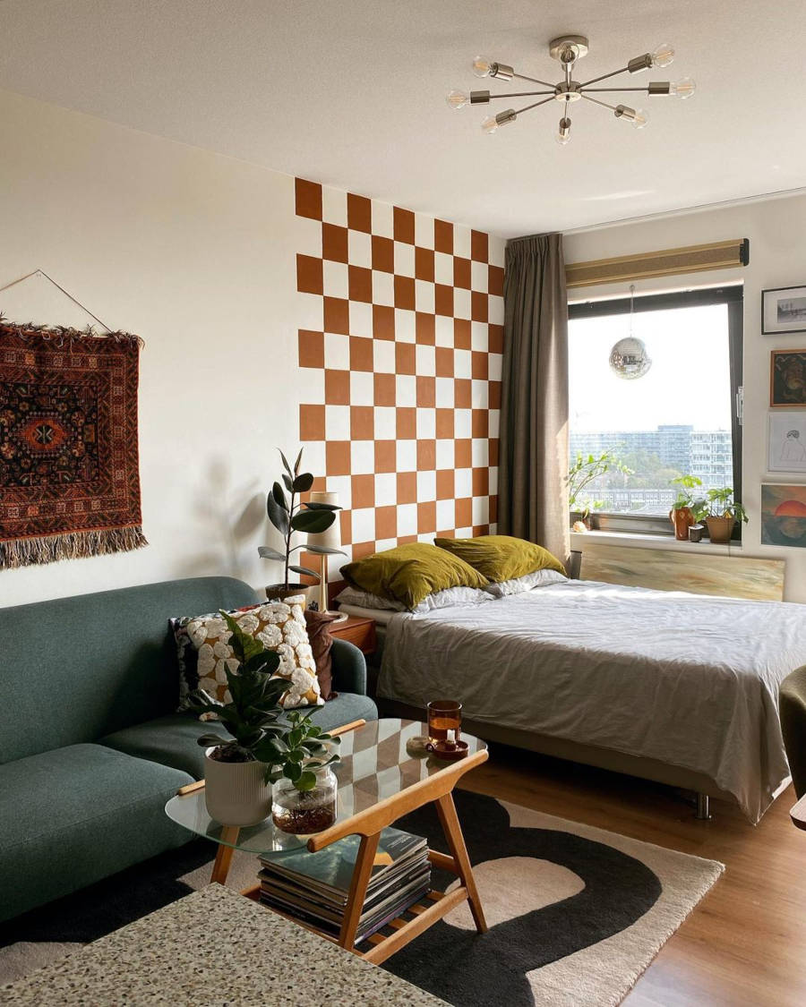 White and brown checkered wall.