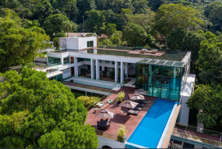 Mansion to stay during Rock in Rio.