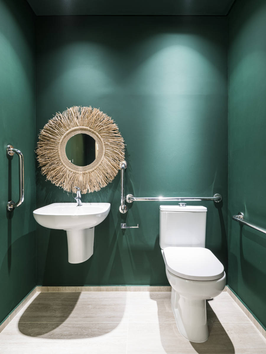 Bathroom with natural fiber mirror.