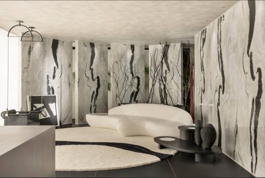 Black and white room at CASACOR SP.