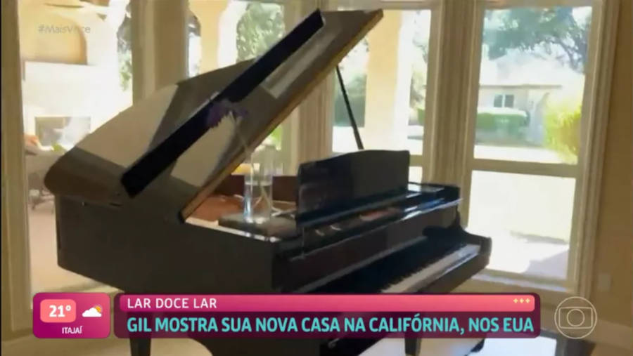 Gil do Vigor's mansion has a piano.