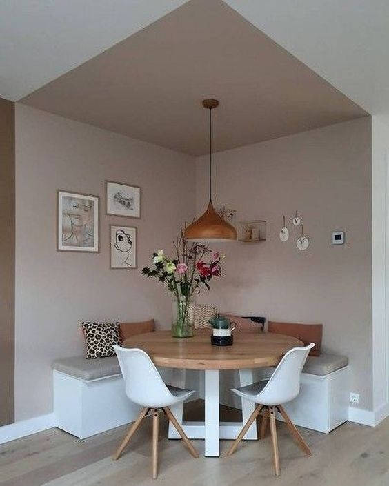 Dining room with bench in L.