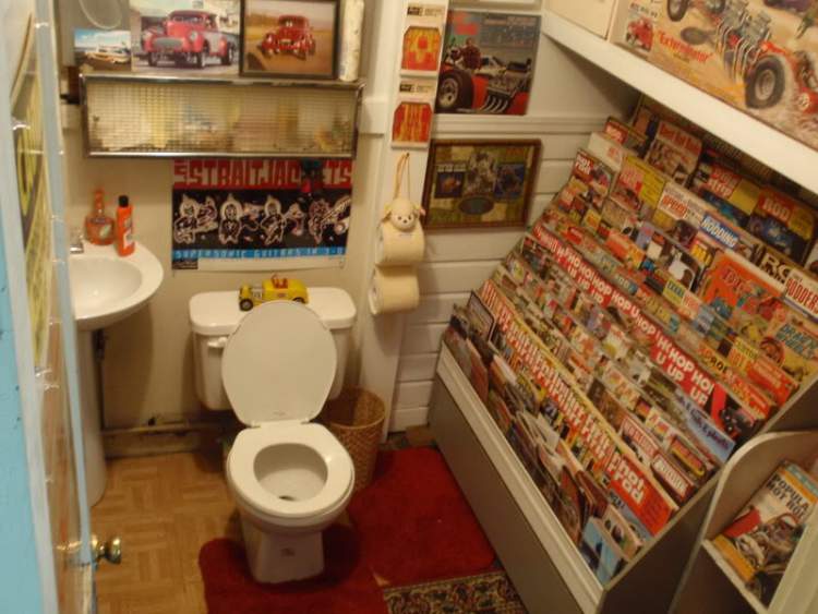 Books and Magazines in the Bathroom