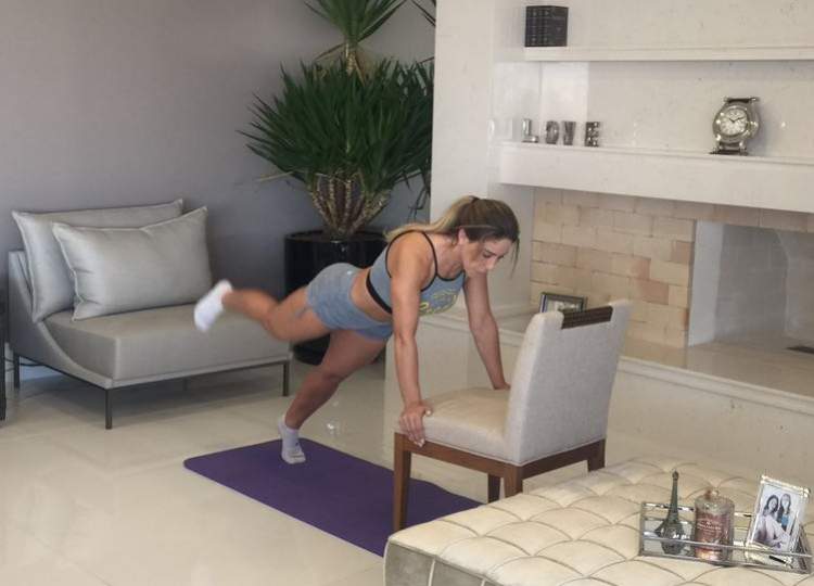 home workout with Jo Damiani