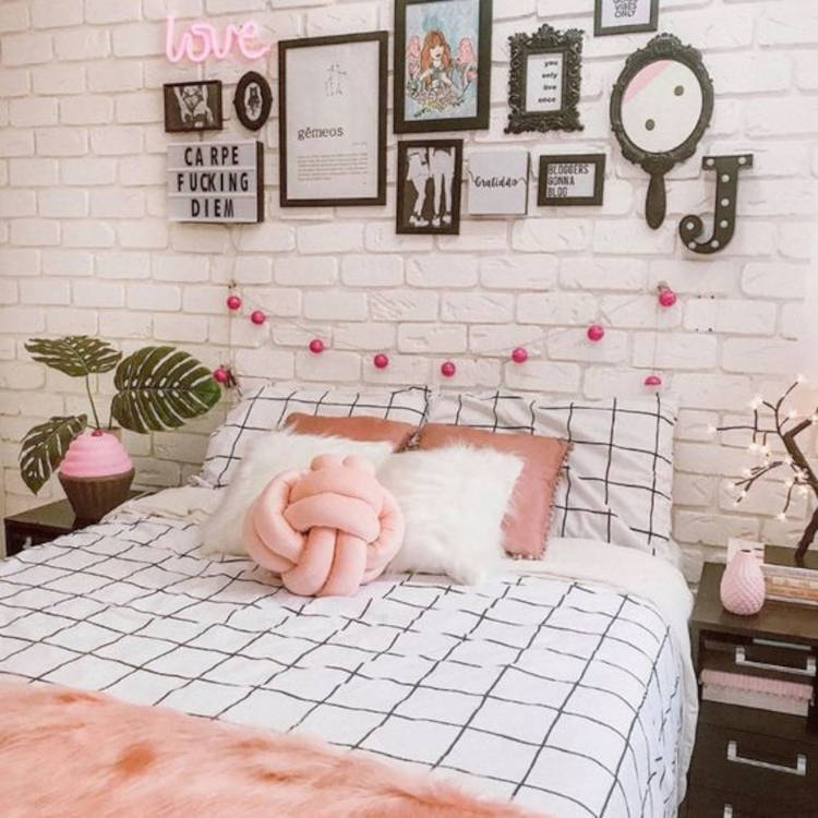 Black, white and pink room.