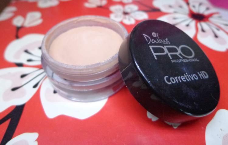 Dailus Pro HD Concealer