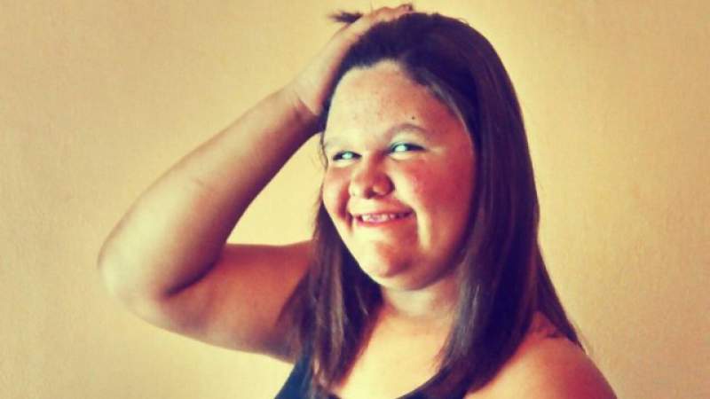 Teenager dies while straightening hair