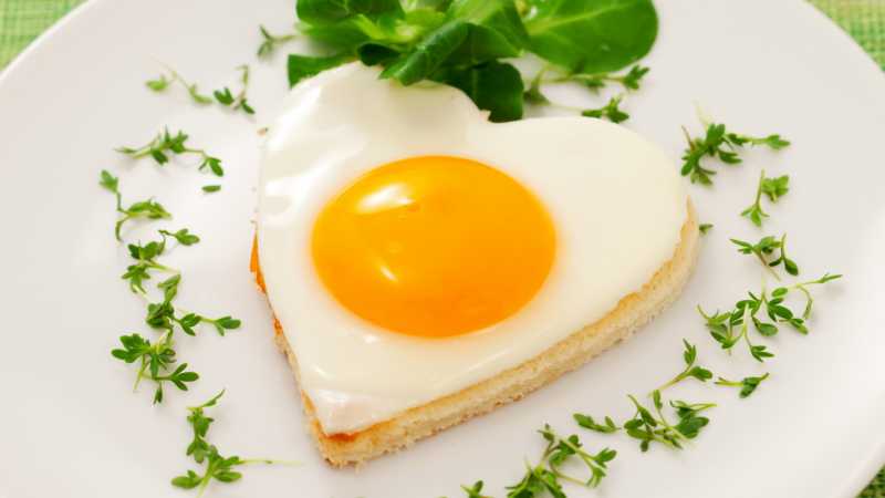 Snack made with a heart-shaped egg