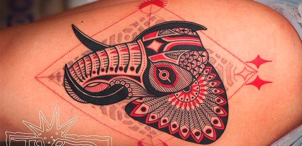 Red tattoos are popular among celebrities: 15 inspirations for you