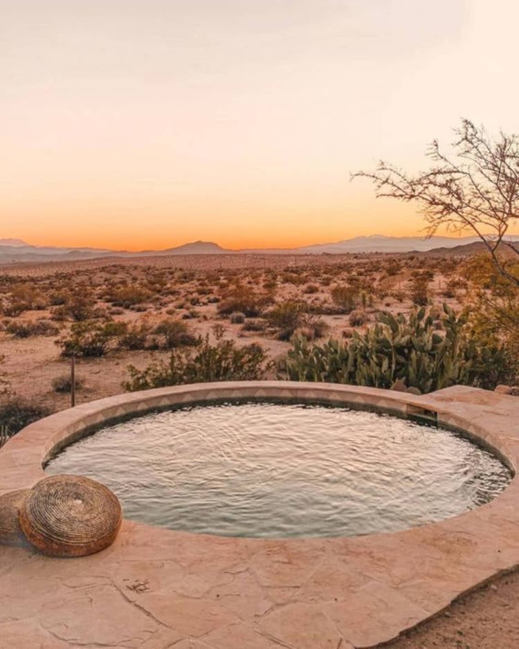 Pequeña piscina redonda. 