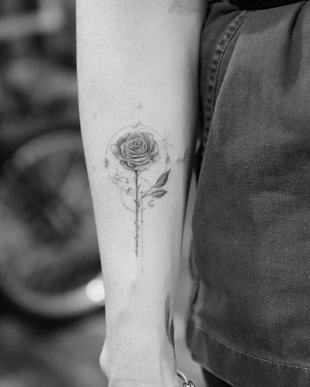 Pointillism tattoo: 70 delicate inspirations to inspire you