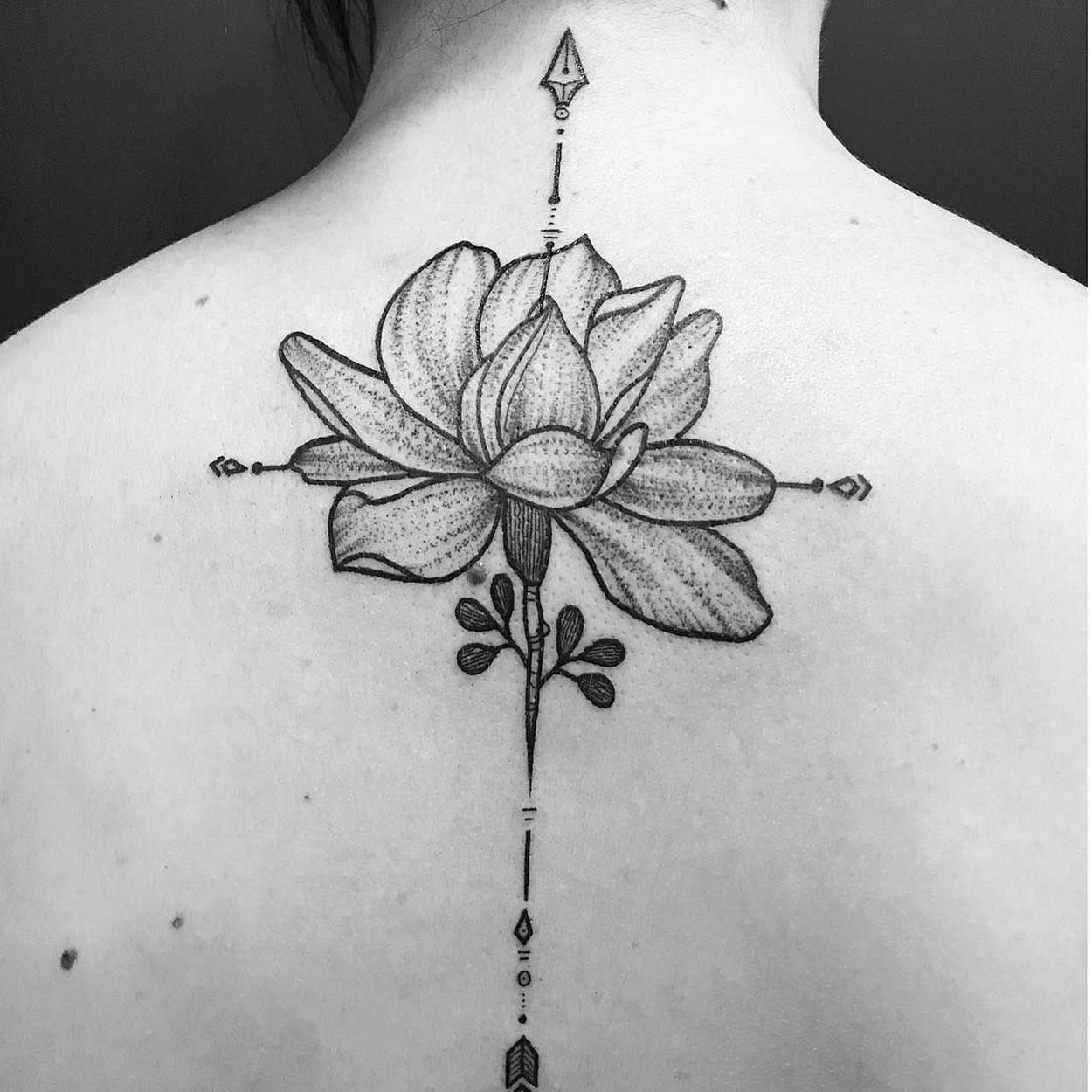 Pointillism tattoo: 70 delicate inspirations to inspire you