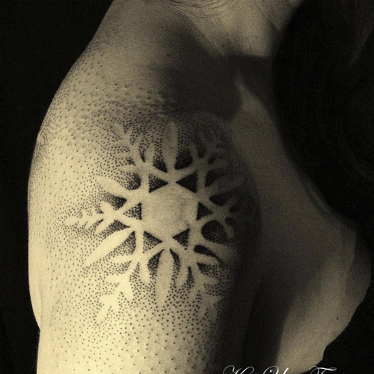 Pointillism tattoo: 70 delicate inspirations to inspire you