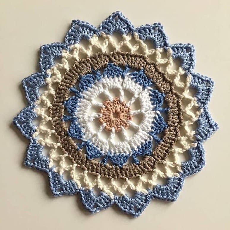 sous plat au crochet