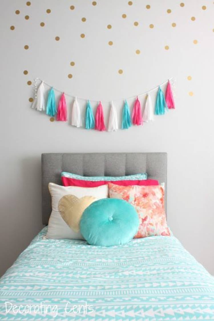 Easy room decor with string decor.