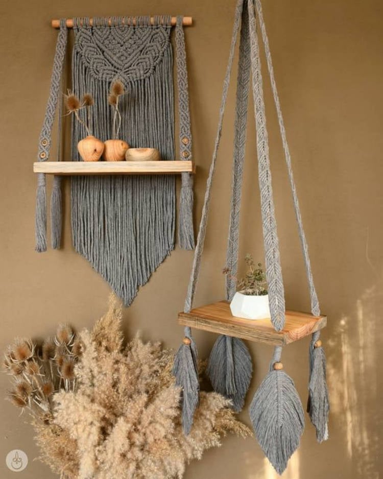 Macramé para planta gris.