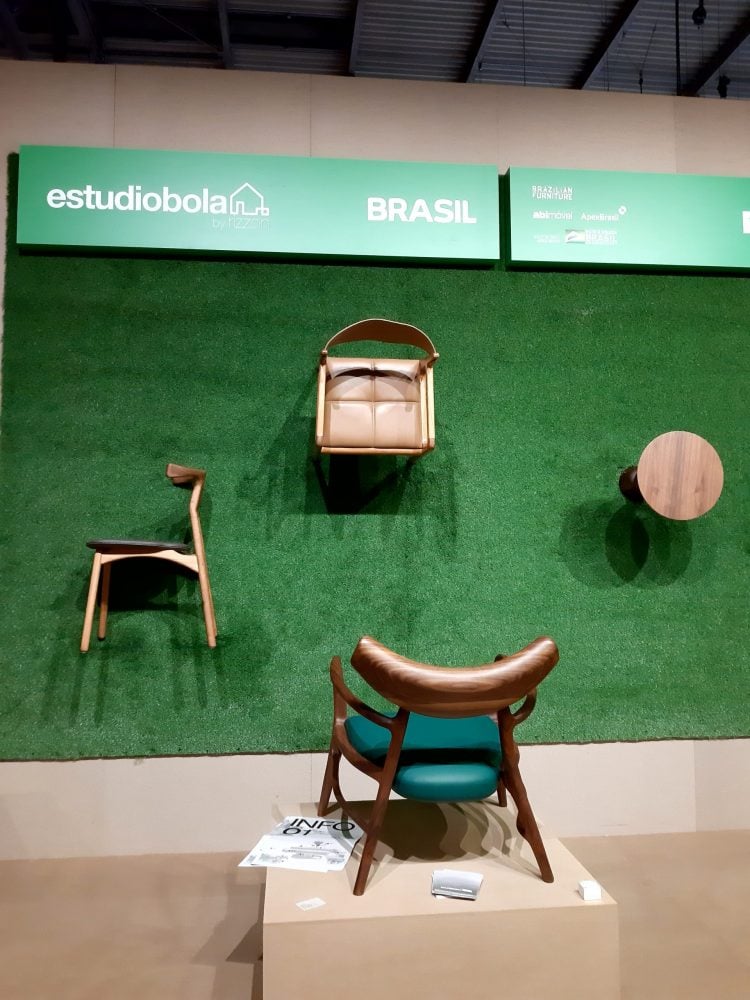 Wooden chairs from the Bola studio present at the 2021 Milan Furniture Show.