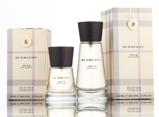 Touch for Women Burberry Feminino is one of the best perfumes for romantic women