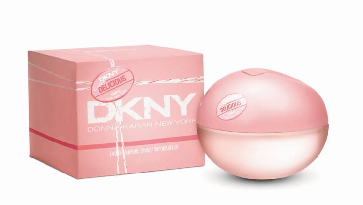 DKNY has launched a line of perfumes inspired by desserts and Pink Macaroon is the perfect option to finish our list of sweet perfumes.