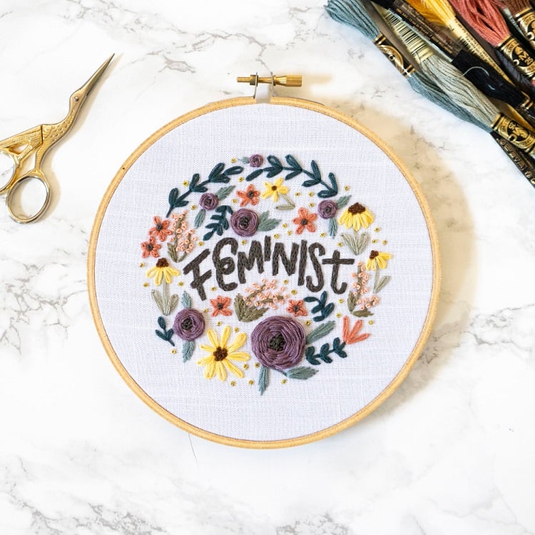 embroidery for feminine decoration