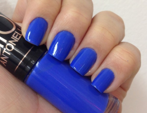 blue among the summer 2015 nail polish trends